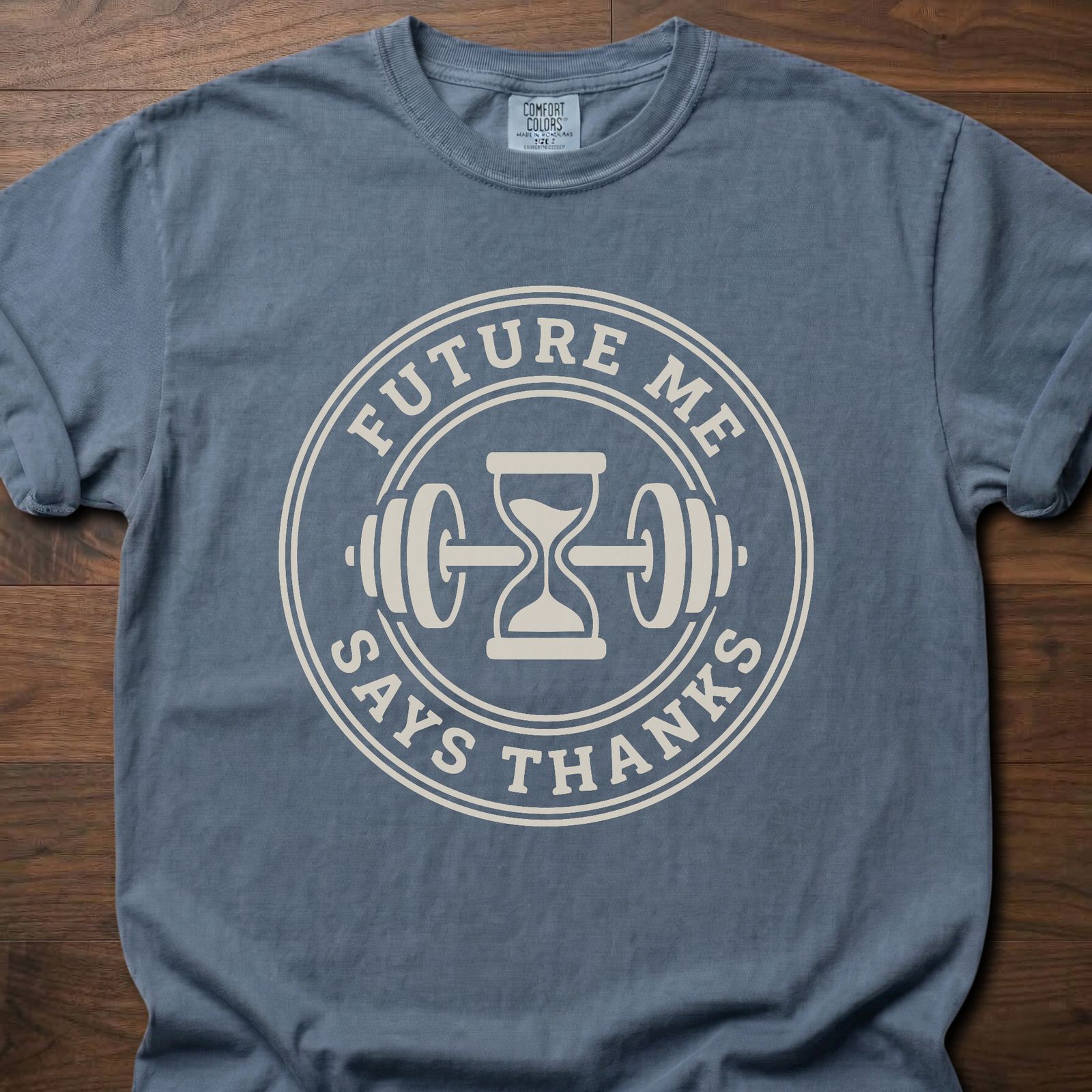 Future Me strength training t-shirt with hourglass and barbell design in circular badge – Blue Jean